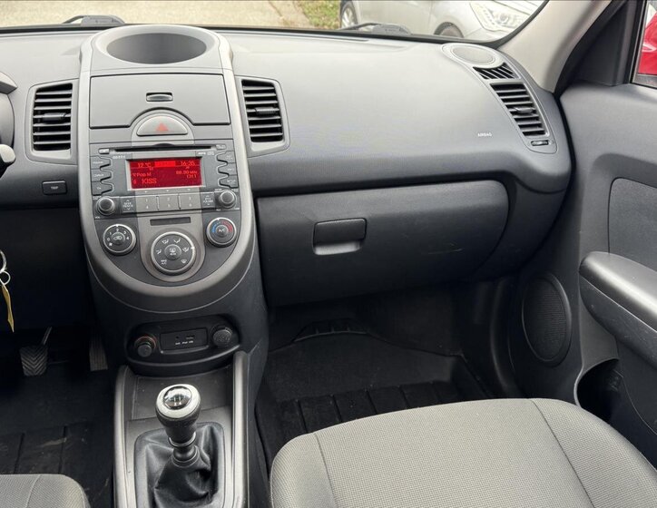 KIA Soul Hatchback 1,6 l 94 kw