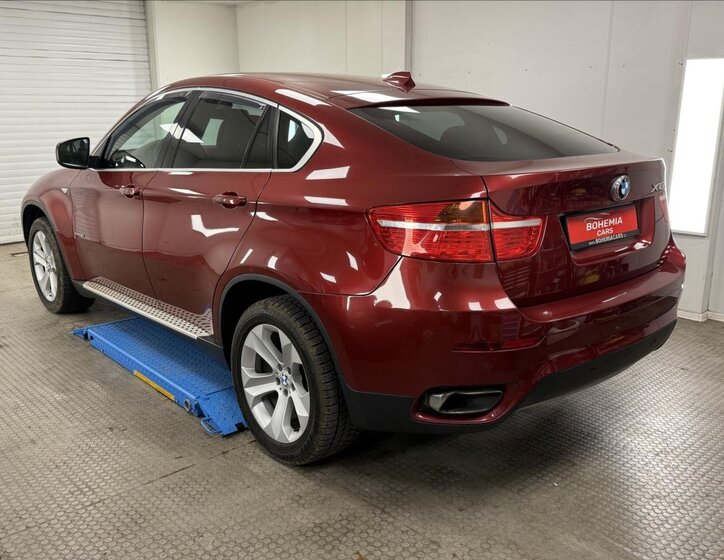 BMW X6 SUV / Terénní 3,0 l 225 kw