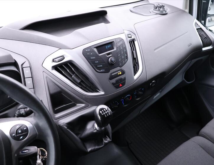 Ford Transit Custom 18