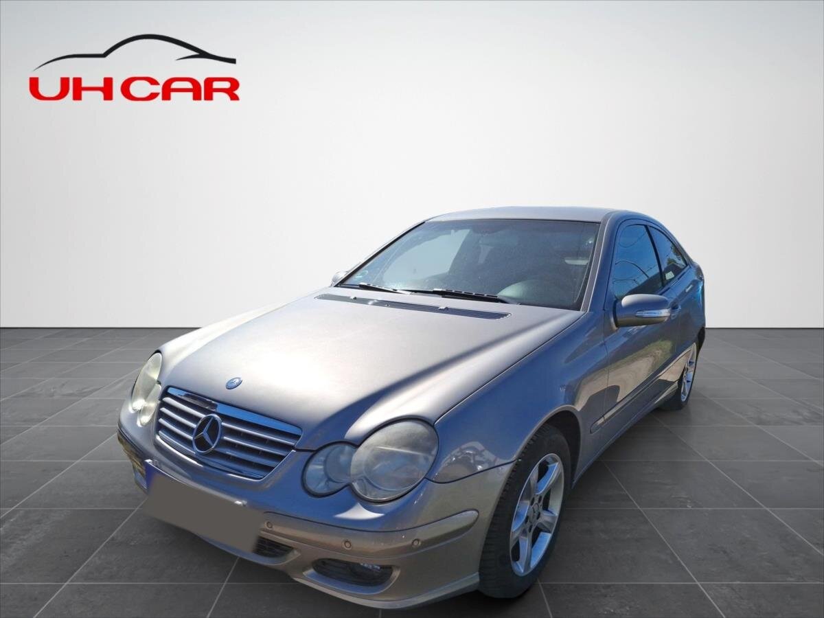 Mercedes-Benz Třídy C Kupé 1,8 l 120 kw