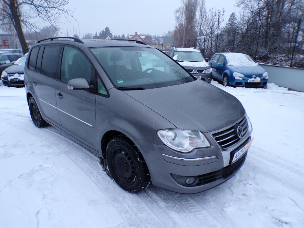 Volkswagen Touran Kombi 1,4 l 103 kw