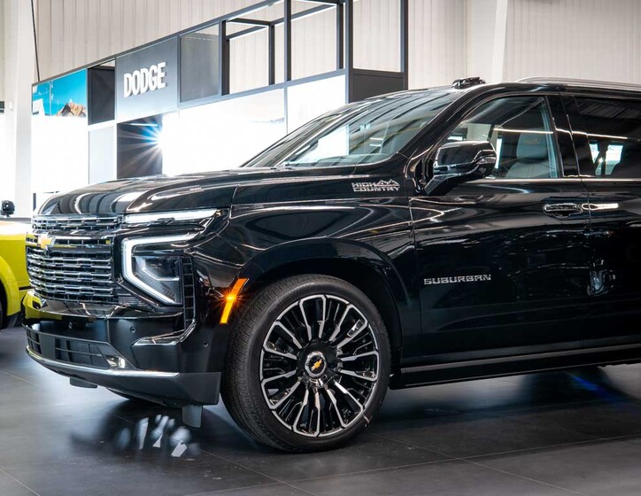 Chevrolet Suburban 13