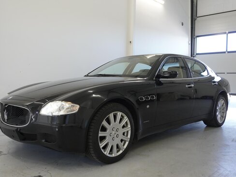 Maserati Quattroporte Sedan / Limuzína 4,2 l 295 kw