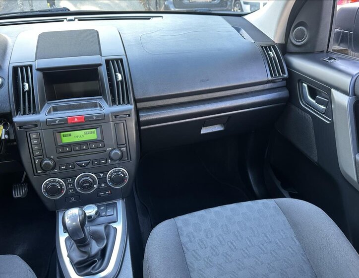 Land Rover Freelander SUV 2,2 l 112 kw