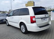 Lancia Voyager MPV 2,8 l 120 kw