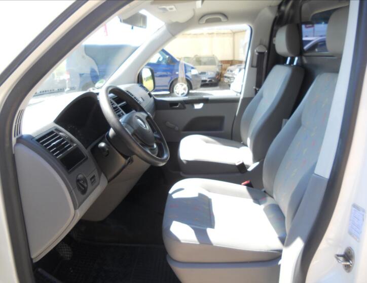 Volkswagen Transporter 12