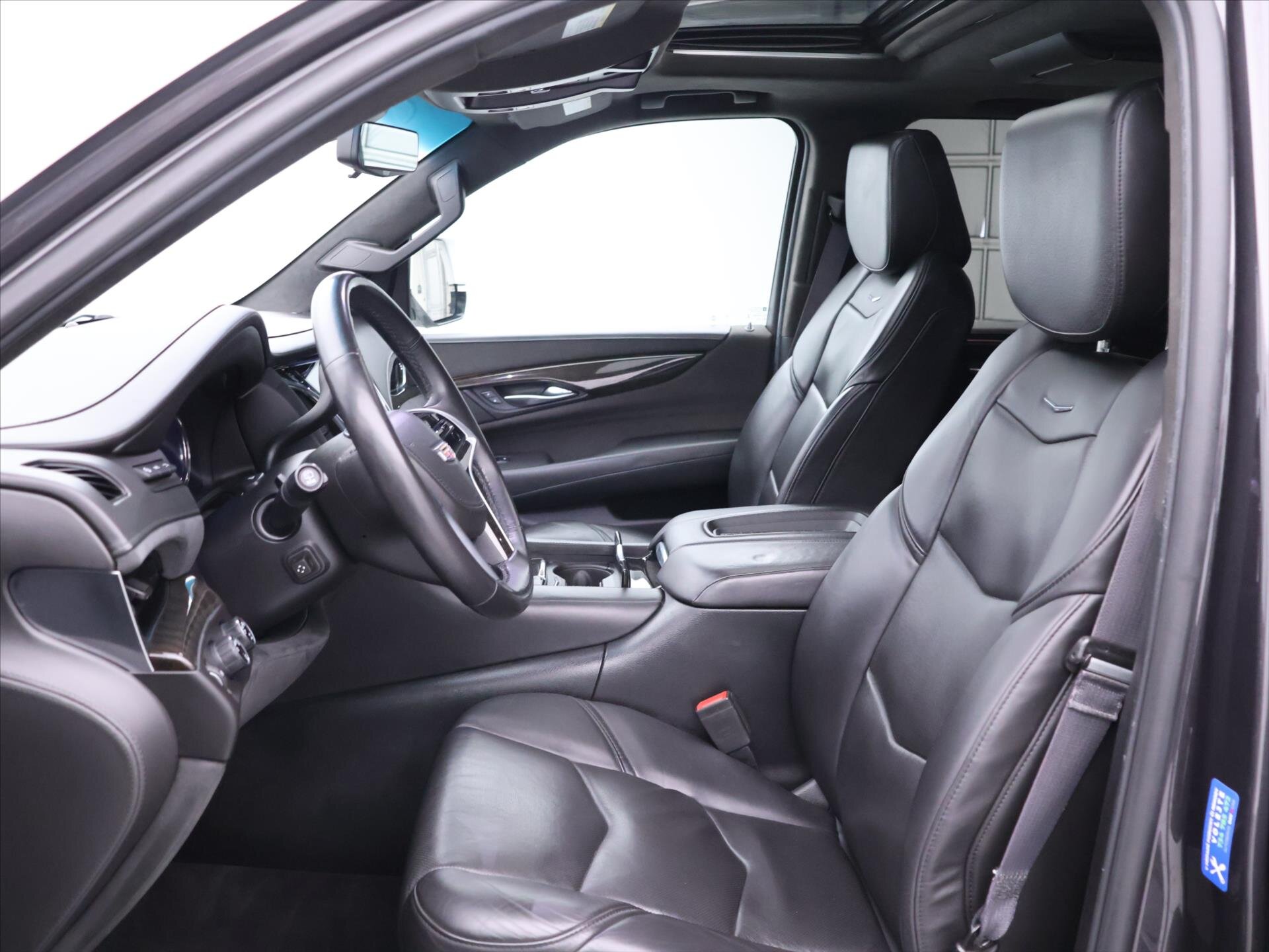 Cadillac Escalade SUV / Terénní 6,2 l 313 kw
