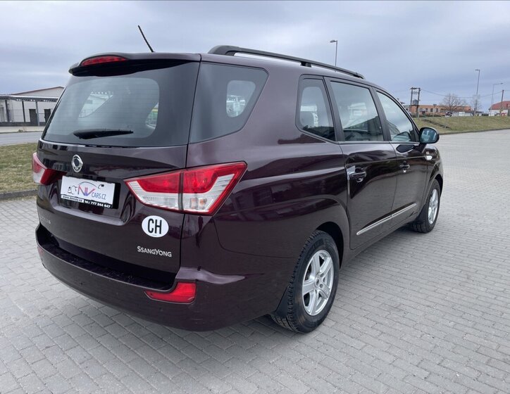 SsangYong Rodius SUV / Terénní 2,0 l 114 kw