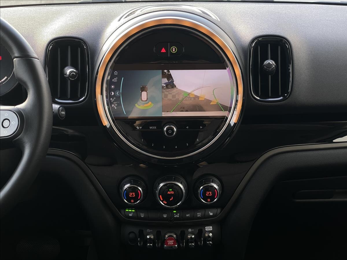 Mini Countryman SUV / Terénní 1,5 l 100 kw