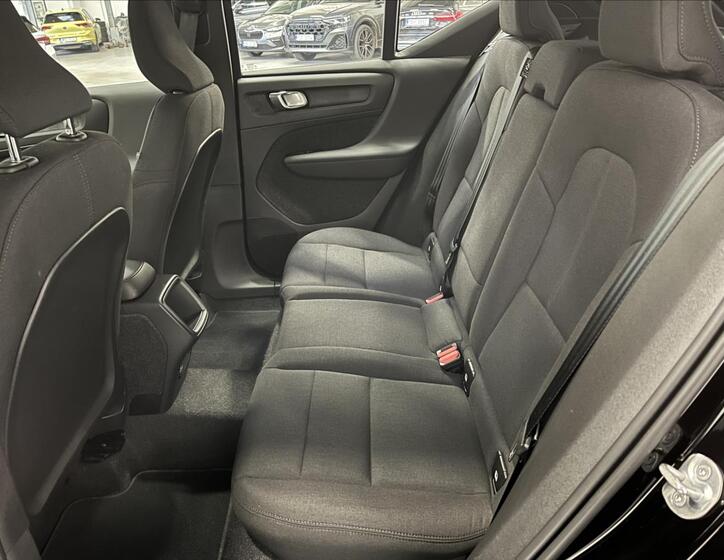 Volvo XC40 24