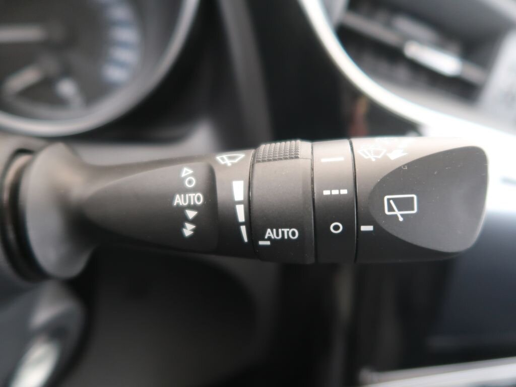 Toyota Auris Kombi 1,6 l 97 kw