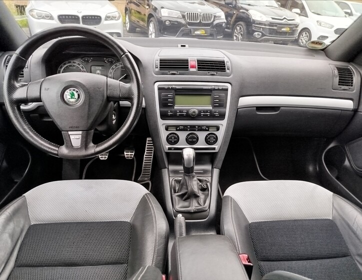 Škoda Octavia 16