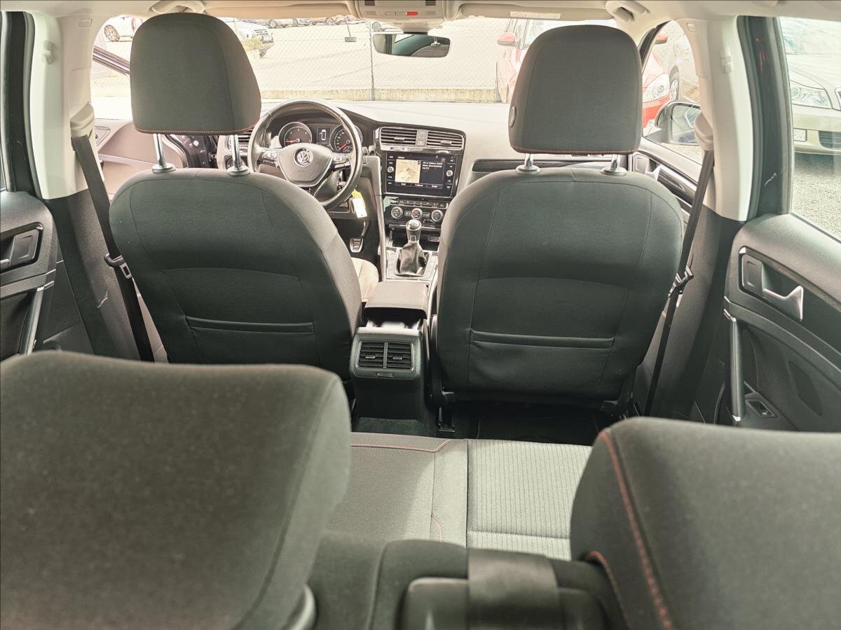 Volkswagen Golf Kombi 2,0 l 110 kw