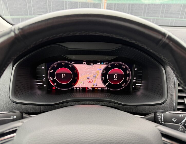 Škoda Karoq SUV / Terénní 2,0 l 140 kw