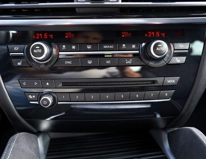 BMW X6 SUV / Terénní 3,0 l 280 kw