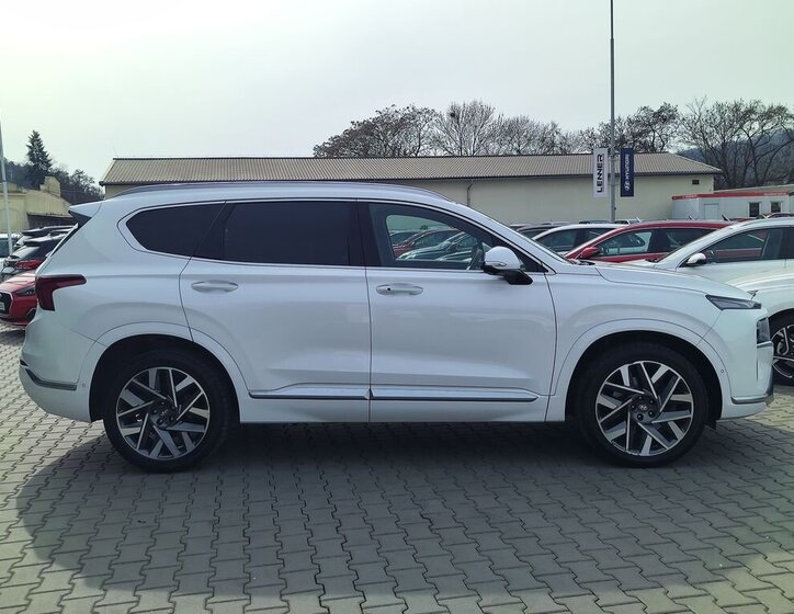 Hyundai Santa Fe SUV / Terénní 2,2 l 142 kw