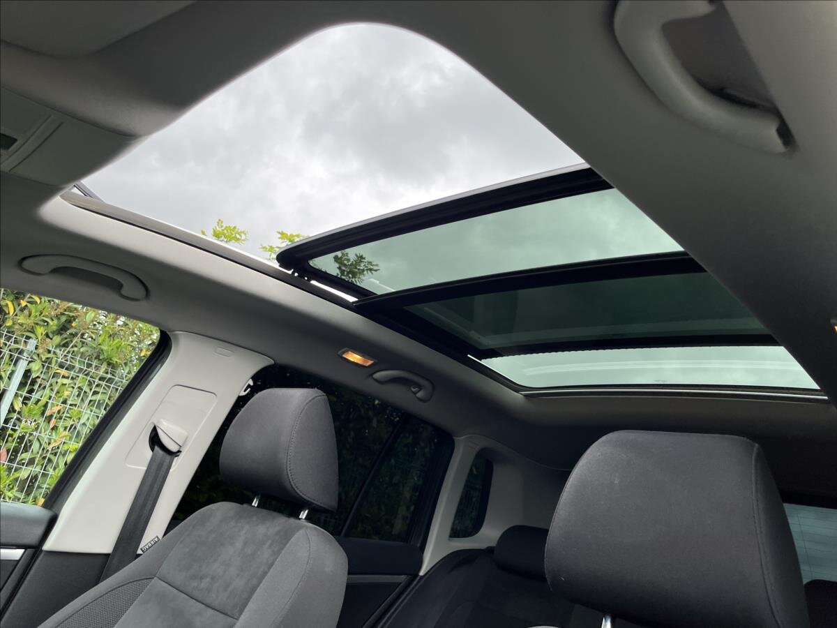 Volkswagen Tiguan SUV 2,0 l 103 kw