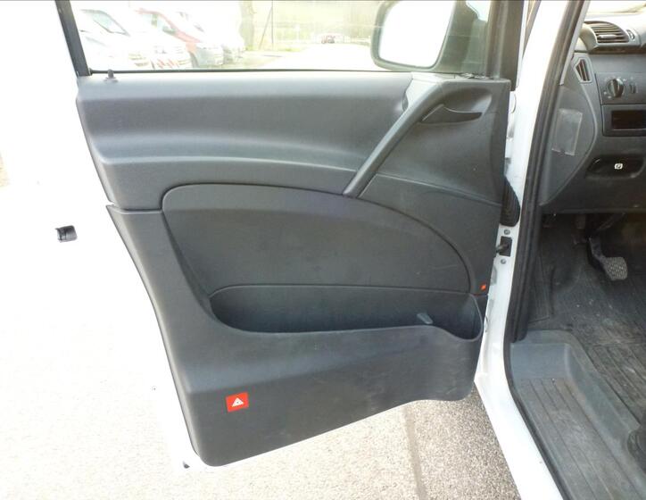 Mercedes-Benz Vito 14