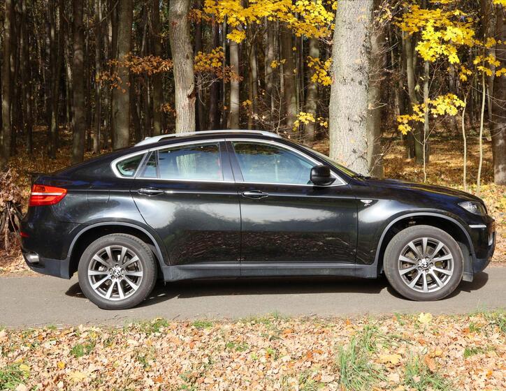 BMW X6 8