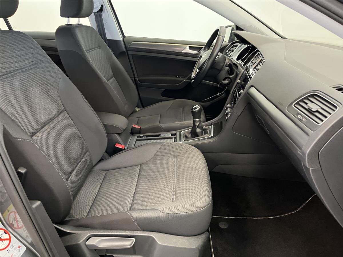 Volkswagen Golf Hatchback 1,5 l 96 kw