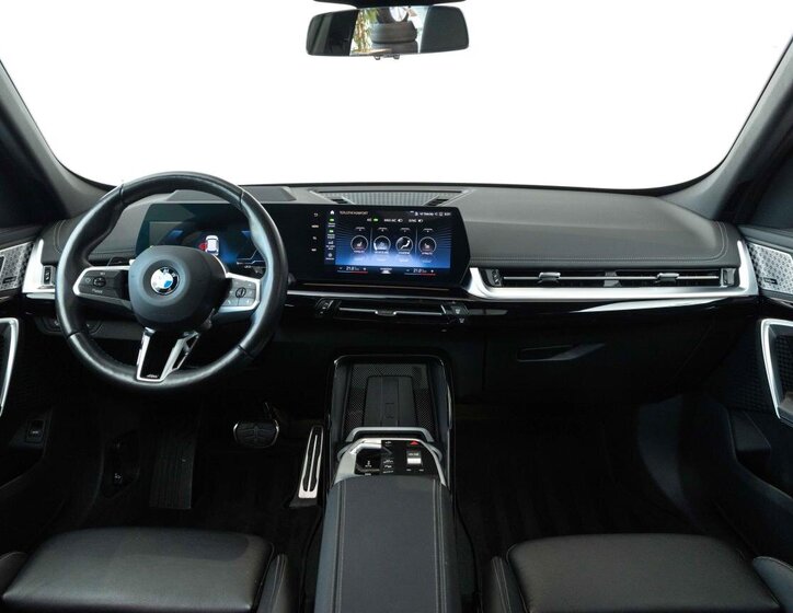 BMW X1 SUV 2,0 l 160 kw