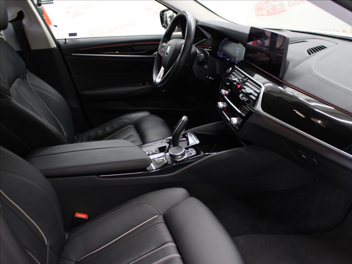BMW Řada 5 Sedan / Limuzína 3,0 l 245 kw