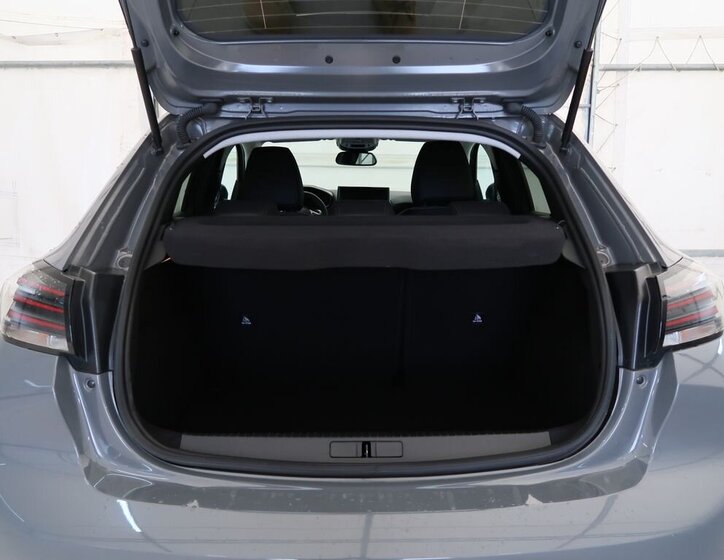 Peugeot 208 Hatchback 1,2 l 74 kw