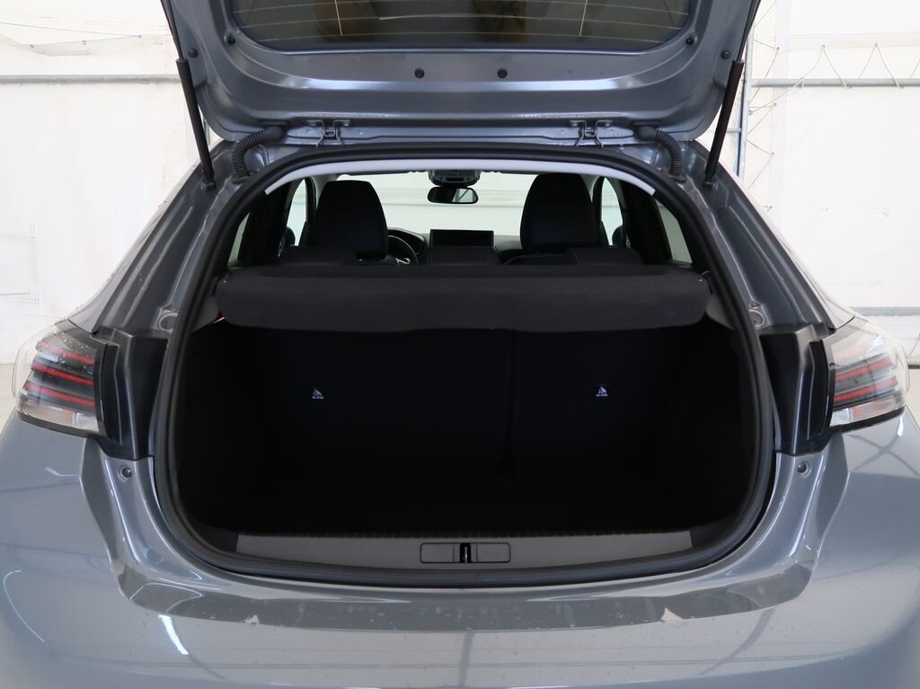 Peugeot 208 Hatchback 1,2 l 74 kw