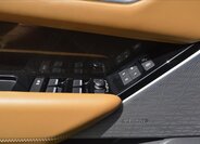 Land Rover Range Rover Velar SUV 3,0 l 221 kw