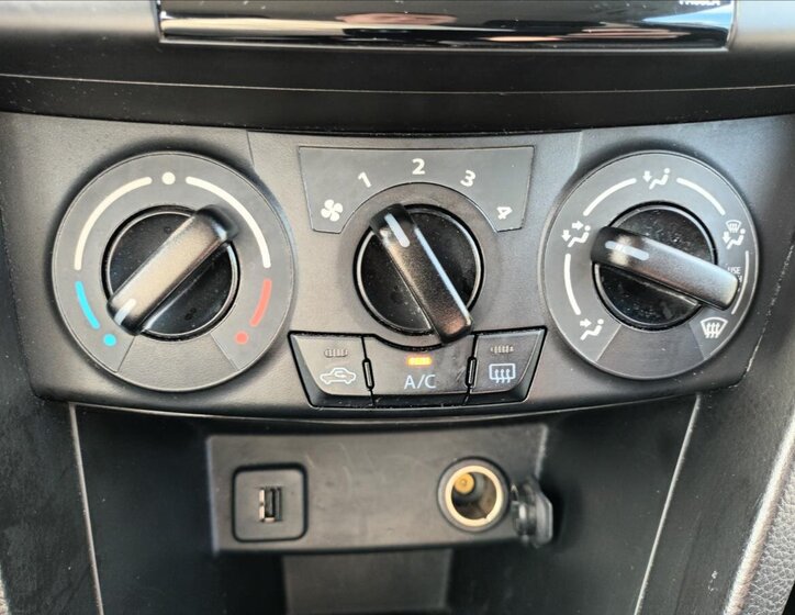 Suzuki Swift Hatchback 1,2 l 69 kw