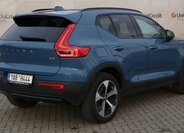 Volvo XC40 SUV / Terénní 2,0 l 120 kw
