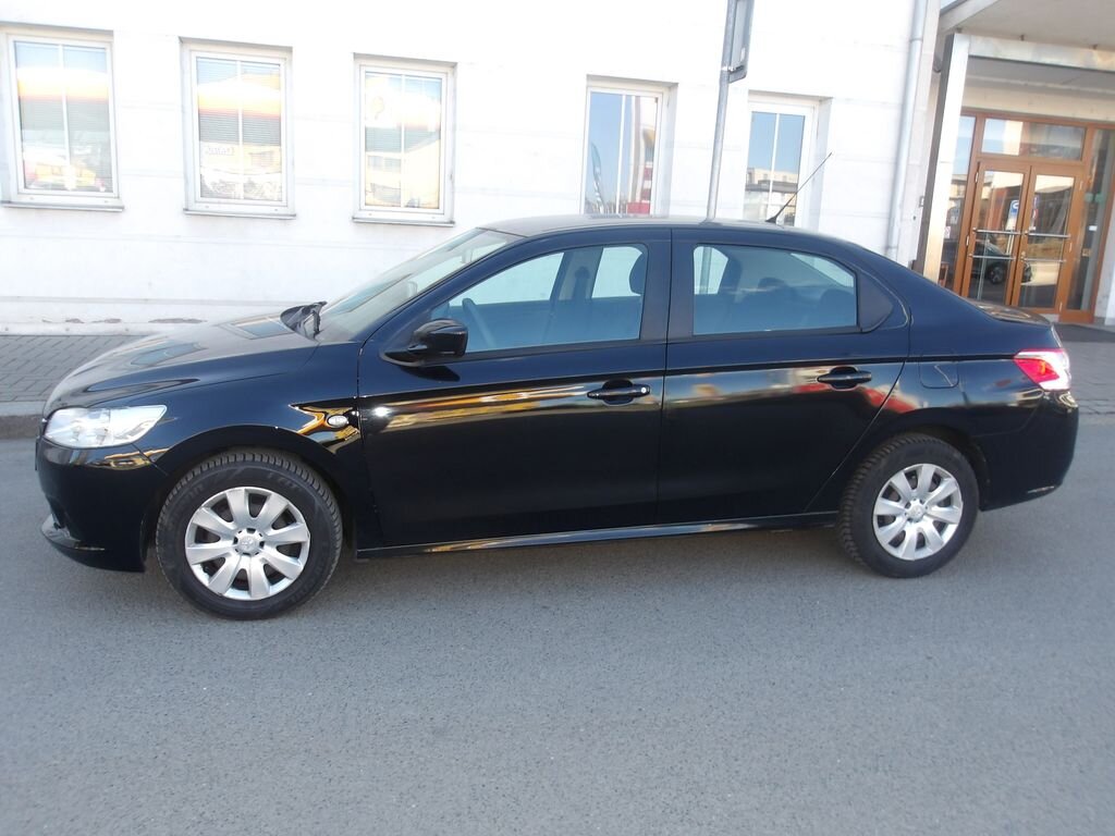 Peugeot 301 Sedan / Limuzína 1,2 l 53 kw