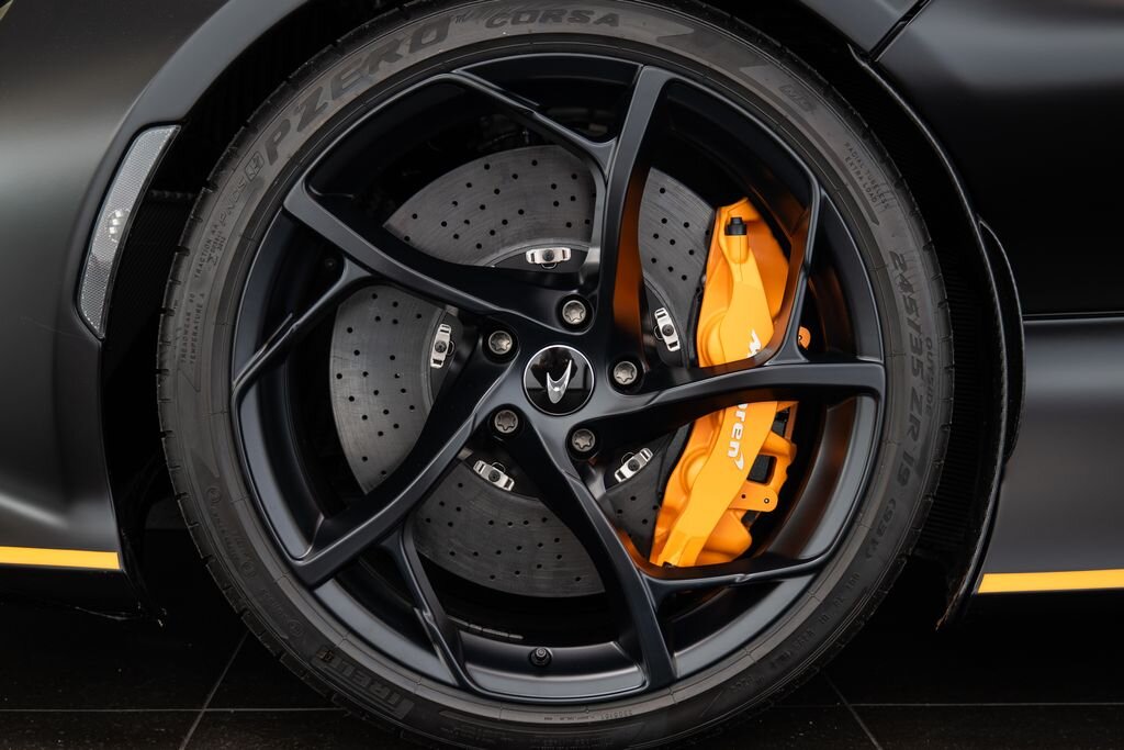 McLaren Elva Kabriolet 4,0 l 600 kw