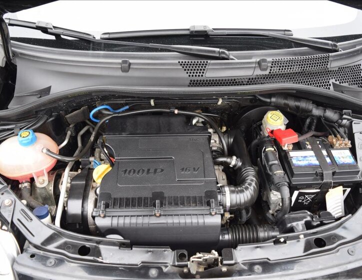 Fiat 500 Hatchback 1,4 l 74 kw