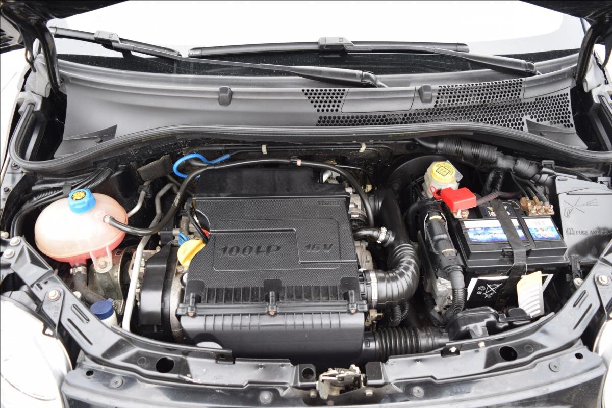 Fiat 500 Hatchback 1,4 l 74 kw