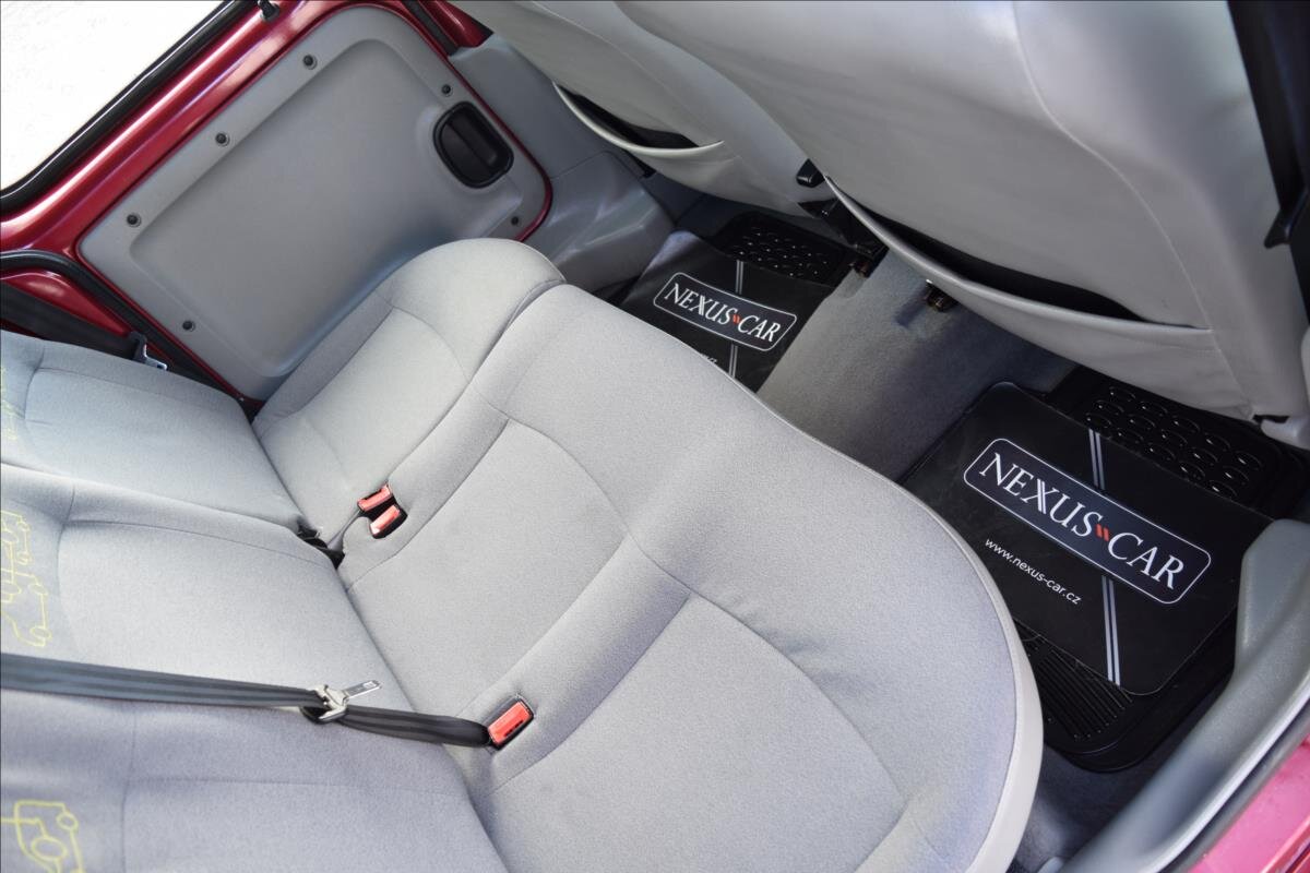 Renault Kangoo Kombi 1,1 l 55 kw