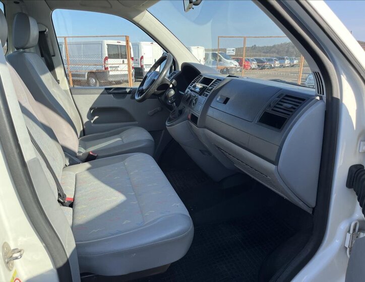 Volkswagen Transporter Valník 1,9 l 75 kw