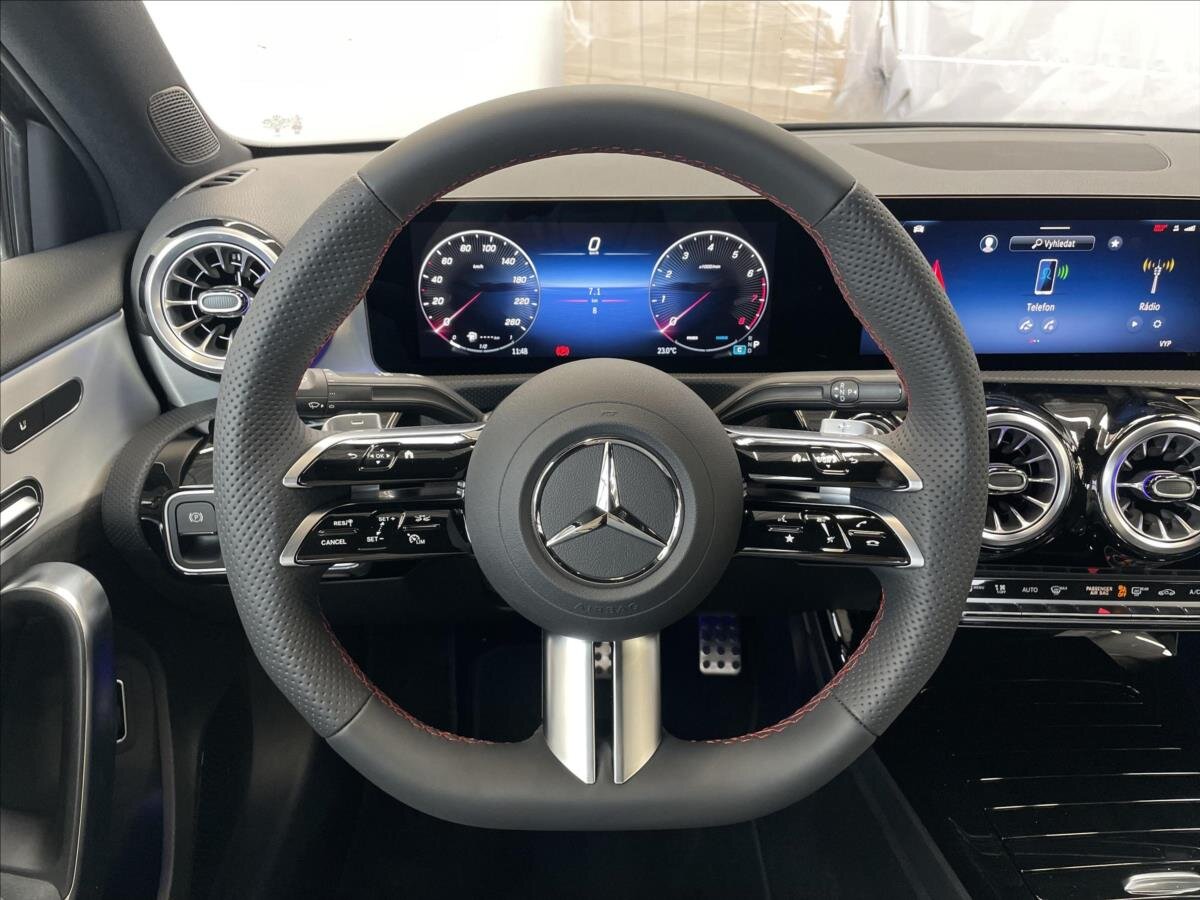 Mercedes-Benz Třídy A Sedan 1,3 l 120 kw