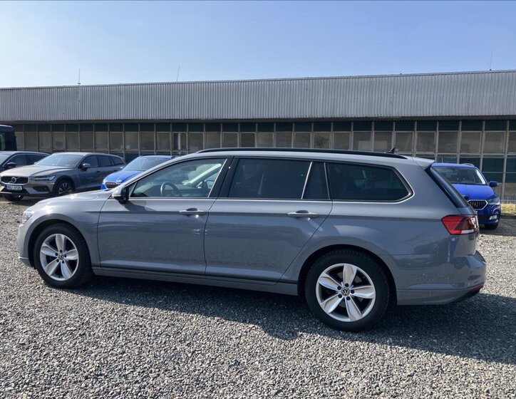 Volkswagen Passat Kombi 2,0 l 90 kw