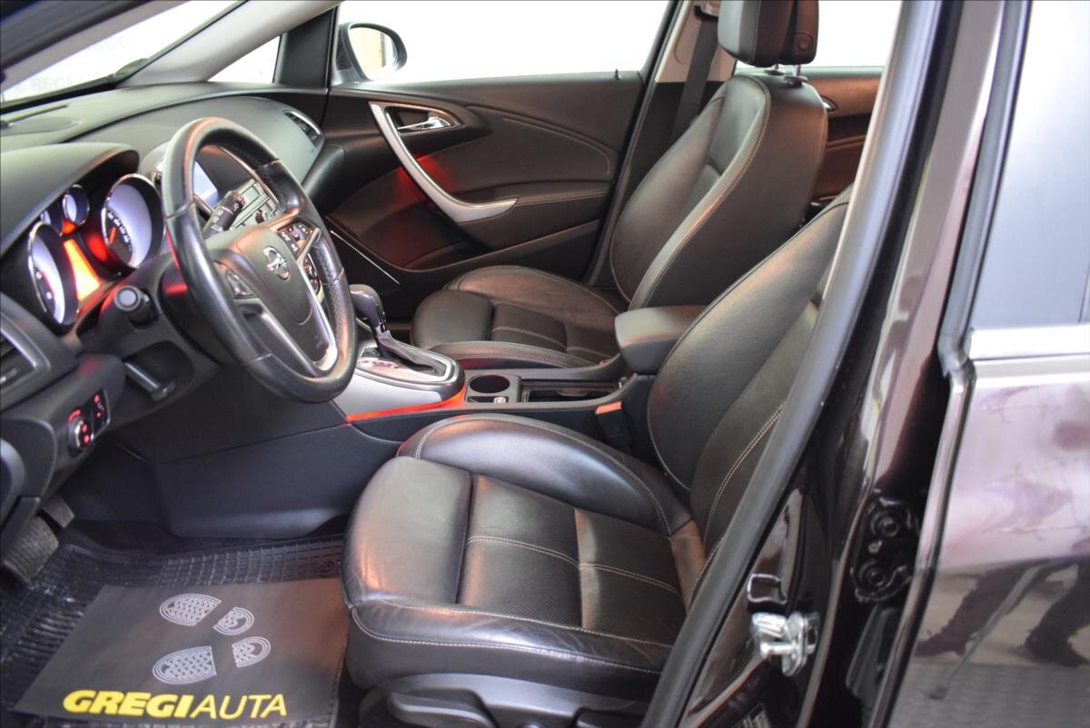 Opel Astra Kombi 2,0 l 121 kw