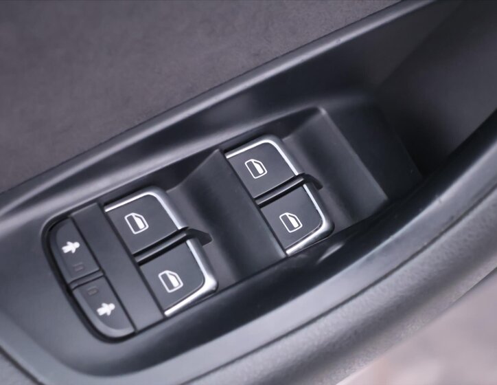 Audi A6 Allroad Kombi 3,0 l 180 kw