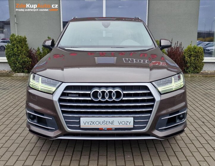 Audi Q7 SUV / Terénní 3,0 l 210 kw