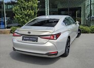 Lexus ES 300h Sedan 2,5 l 160 kw