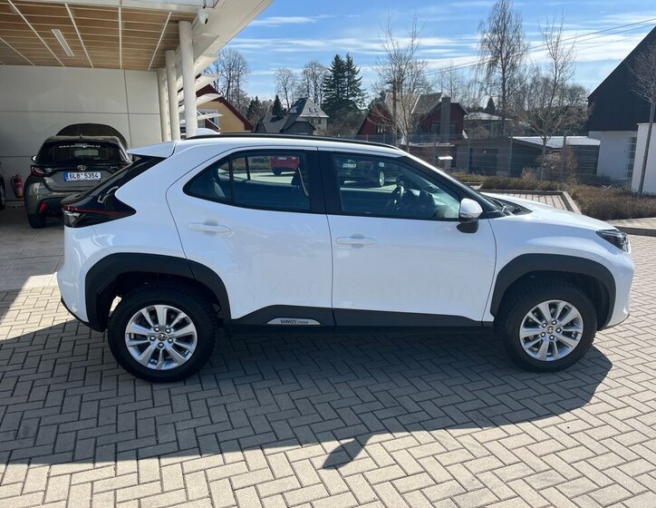 Toyota Yaris Cross SUV / Terénní 1,5 l 68 kw