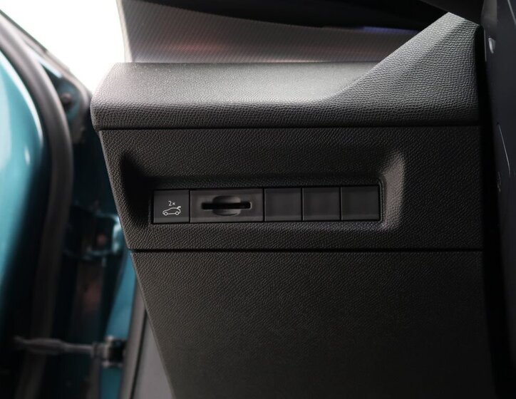 Peugeot 308 Kombi 1,2 l 100 kw