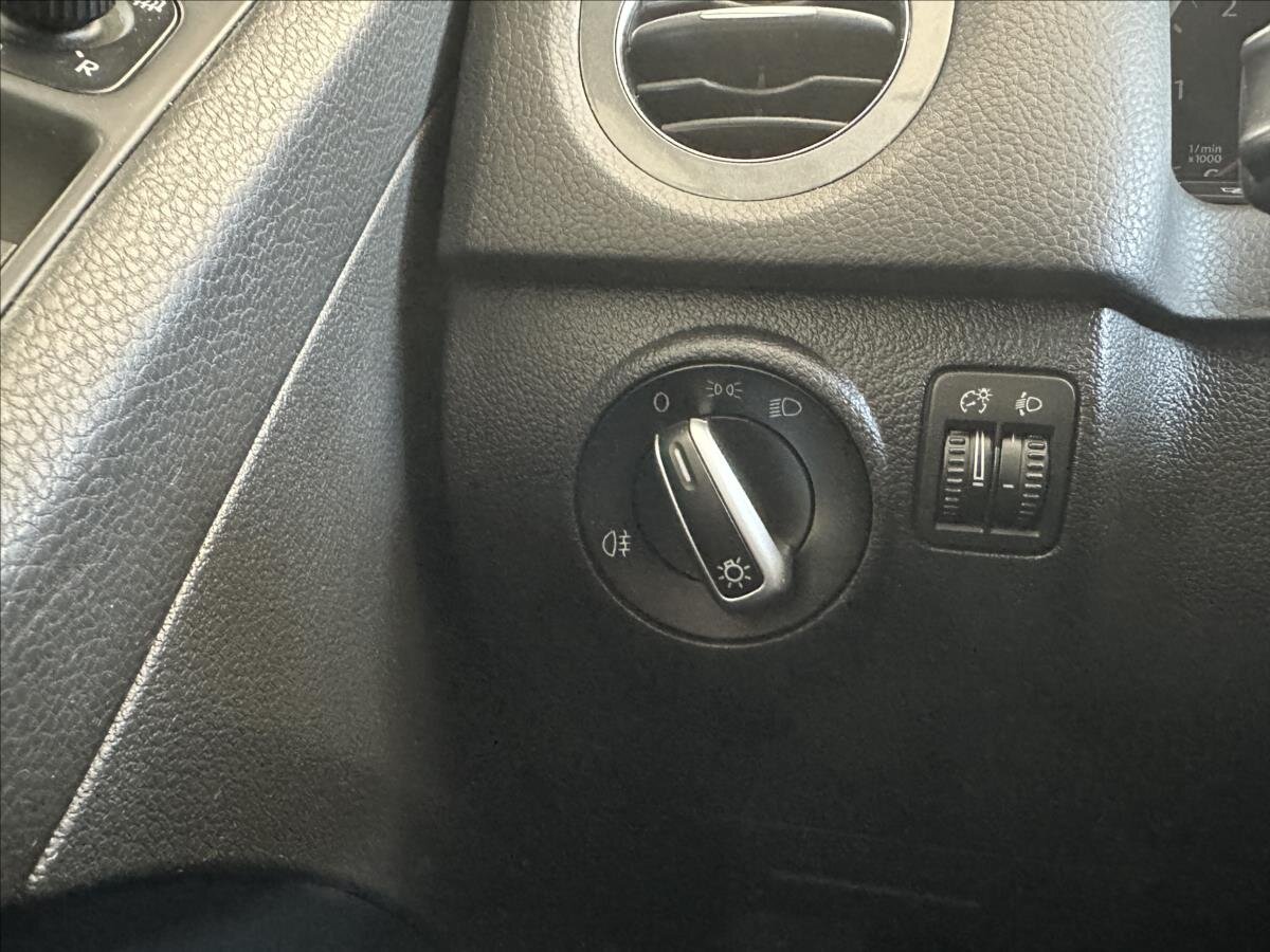 Volkswagen Tiguan SUV / Terénní 2,0 l 103 kw