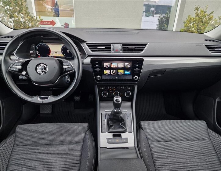 Škoda Superb Kombi 1,5 l 110 kw