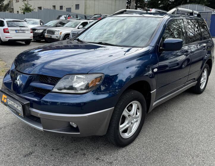 Mitsubishi Outlander 3