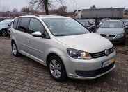 Volkswagen Touran 1