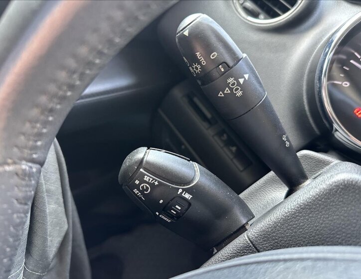 Peugeot 3008 MPV 1,6 l 115 kw